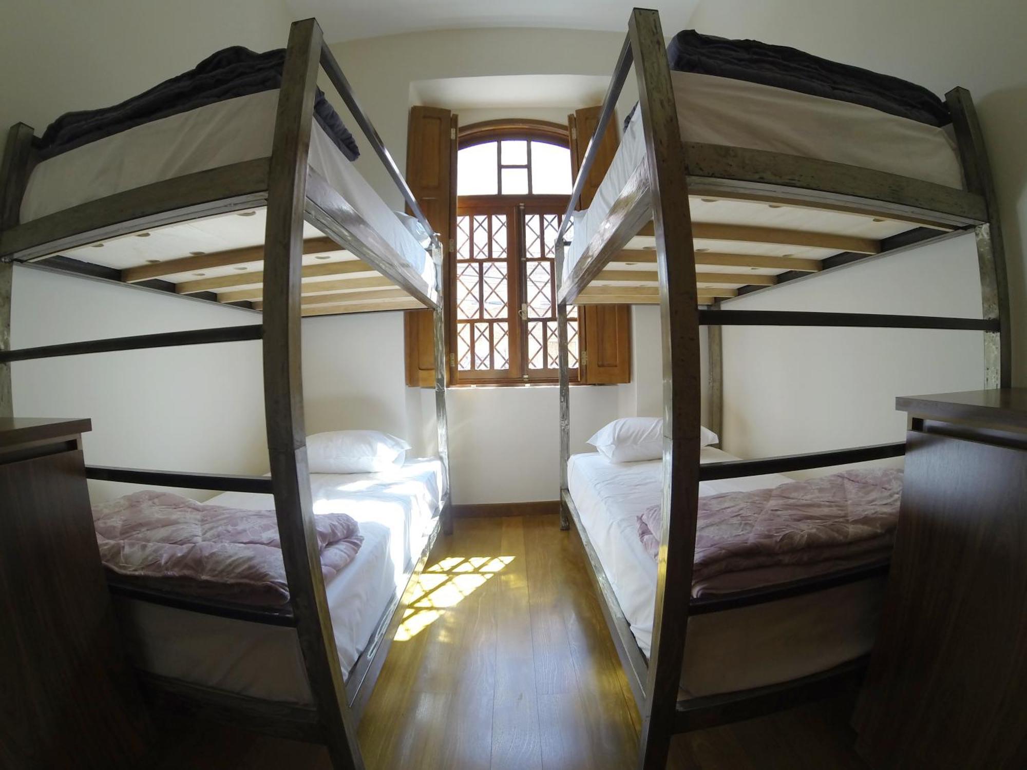 Hostel Matilda กูรีตีบา ภายนอก รูปภาพ