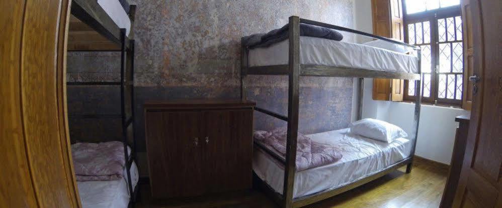 Hostel Matilda กูรีตีบา ภายนอก รูปภาพ